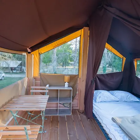 Κάμπινγκ Onlycamp Les Petites Roches *
